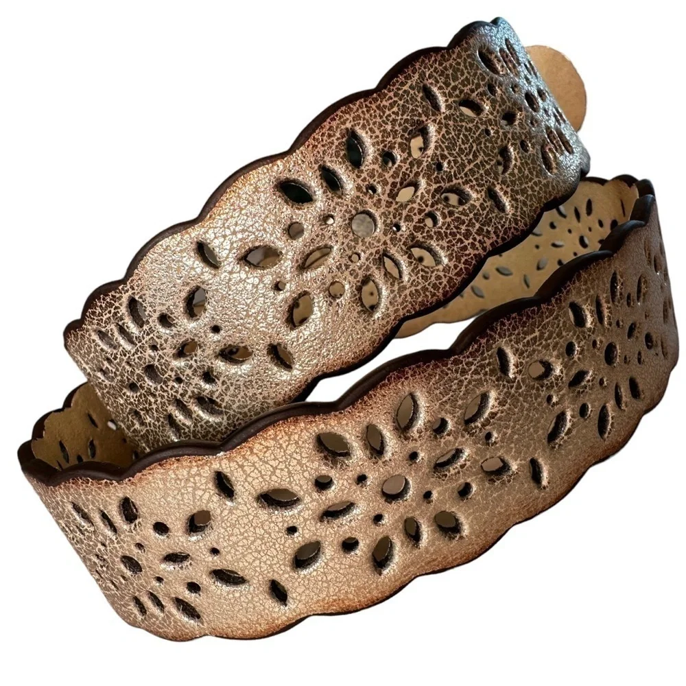 Leather Metallic Silver Scalloped Western Belt with Cutouts